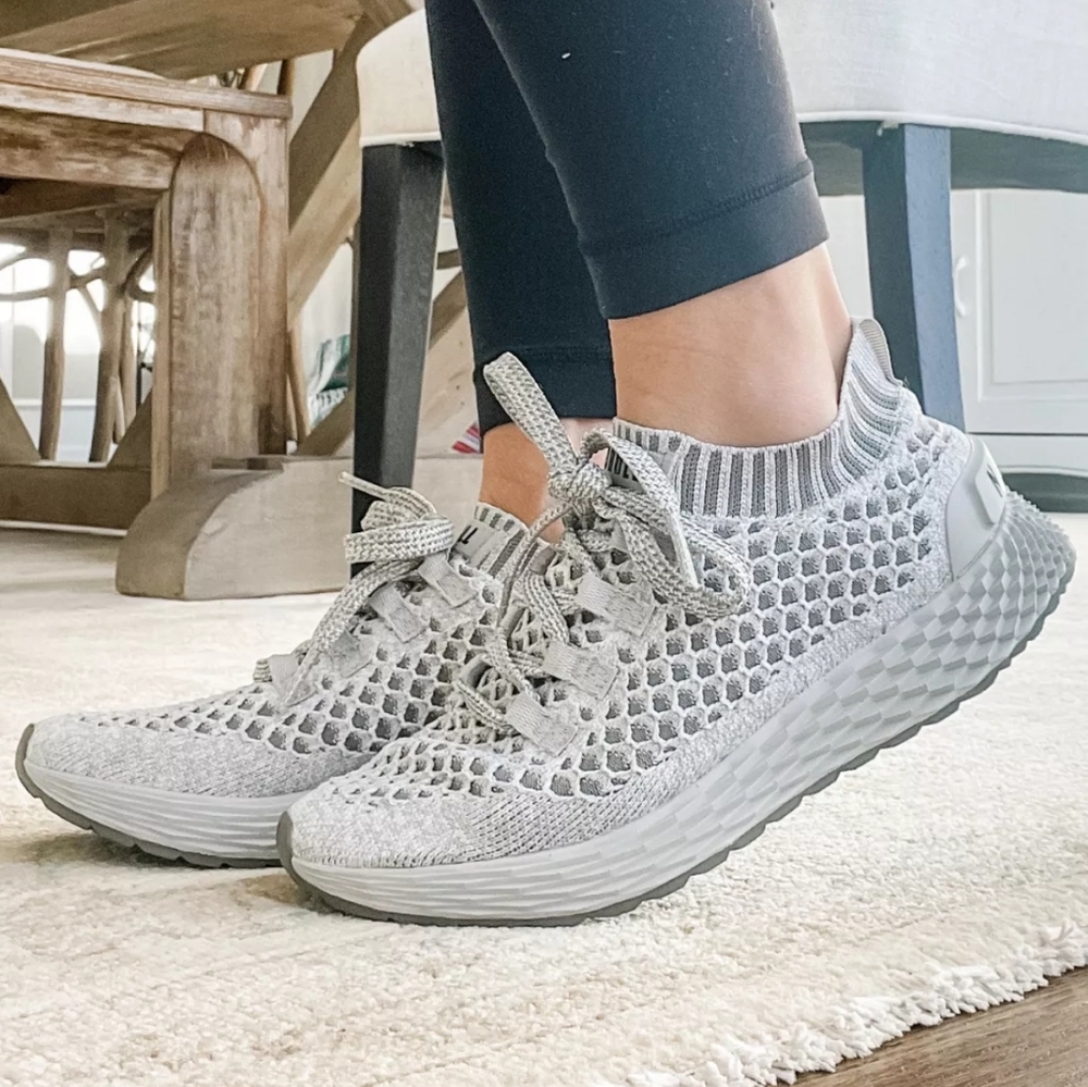 Nobull Stylish Gray Knit Women's Size 14 Sneakers